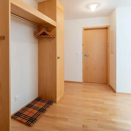 Laax Homes - Capolgarten 3,7 *