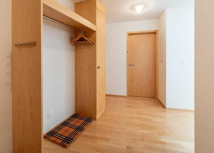 Laax Homes - Capolgarten 3,7 *